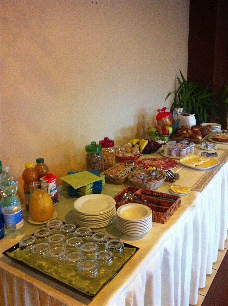 Hotel Cristallo Barga 포르나치 디 바르가 외부 사진