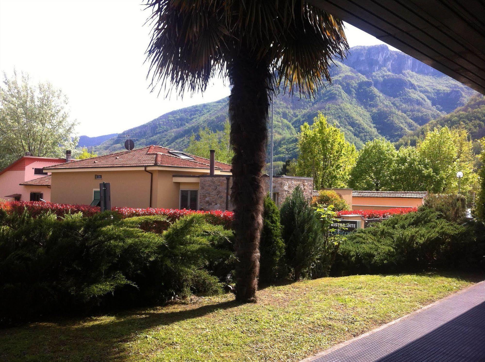 Hotel Cristallo Barga 포르나치 디 바르가 외부 사진